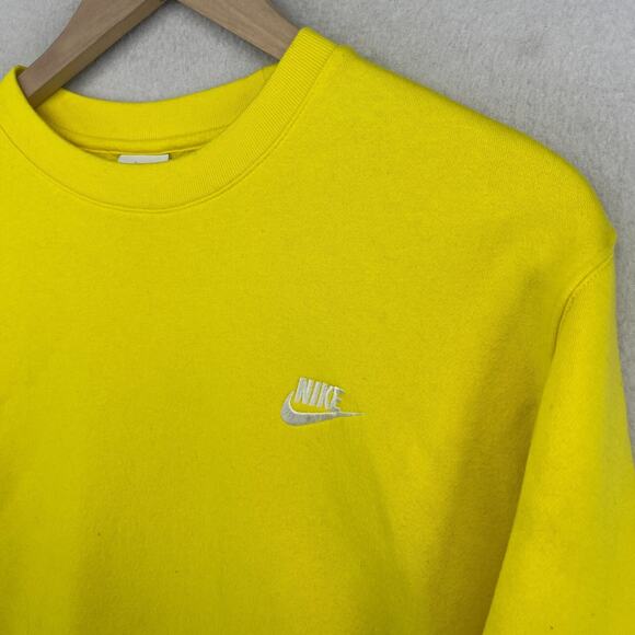 NIKE Sweatshirt Mens M Sportswear Club Fleece Pullover Skateboarding Yellow - Picture 1 of 15